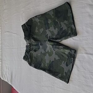 Boy's Cat & Jack Athletic Shorts, Color Army Green Camo, Size L(12-14)